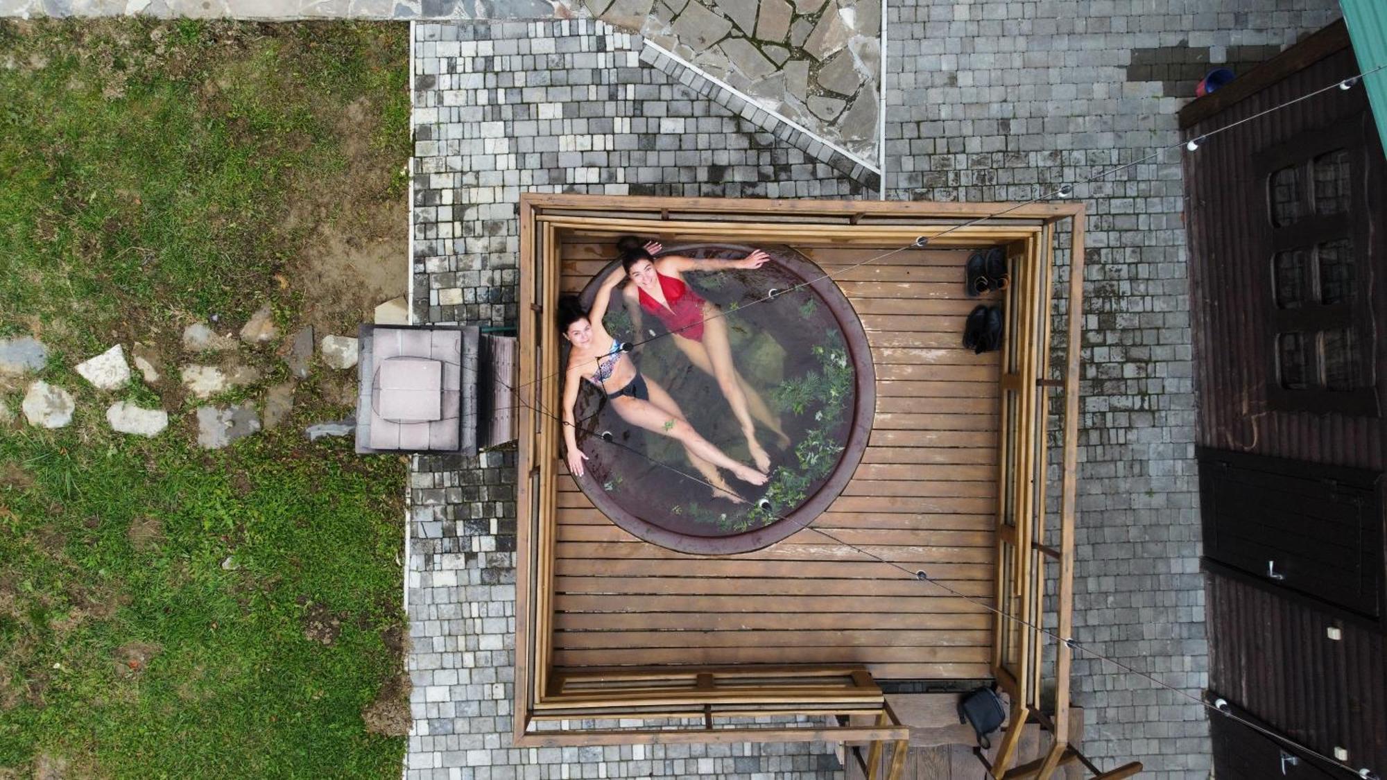Hotel Orlyne Gnizdo Černovice Exteriér fotografie