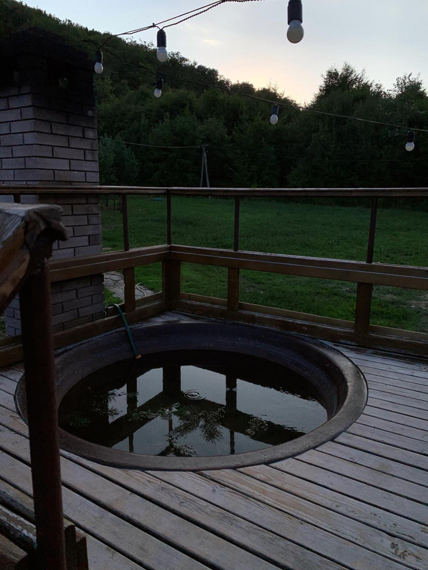 Hotel Orlyne Gnizdo Černovice Exteriér fotografie