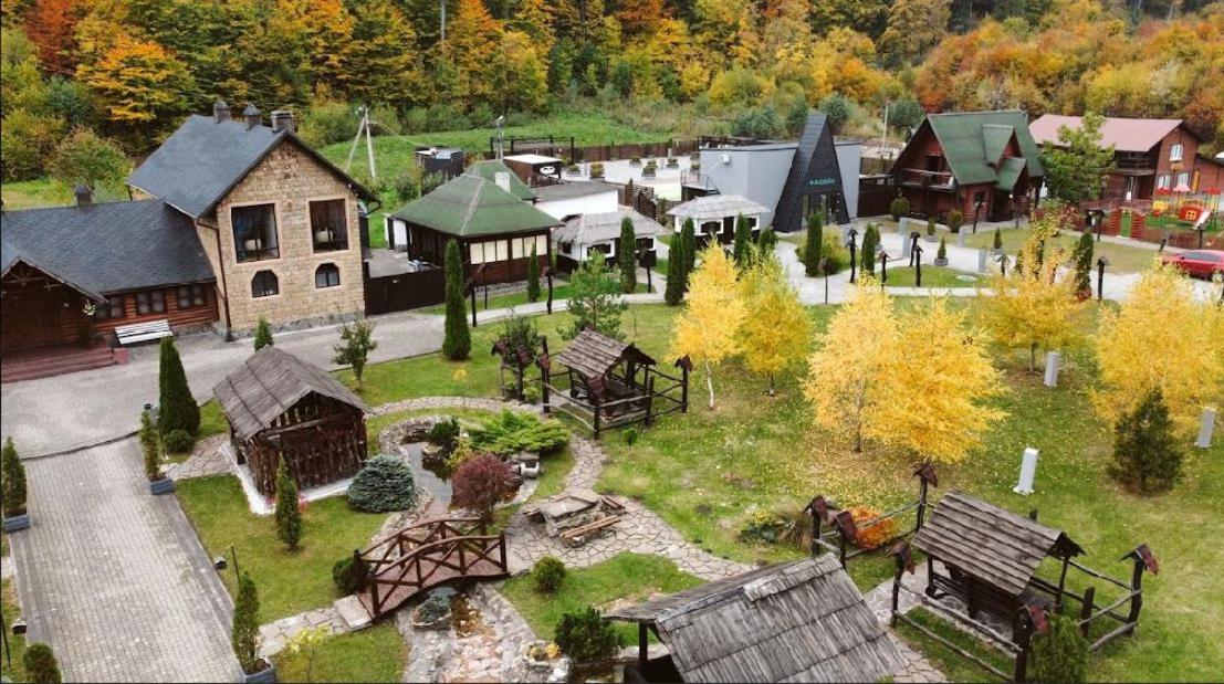 Hotel Orlyne Gnizdo Černovice Exteriér fotografie