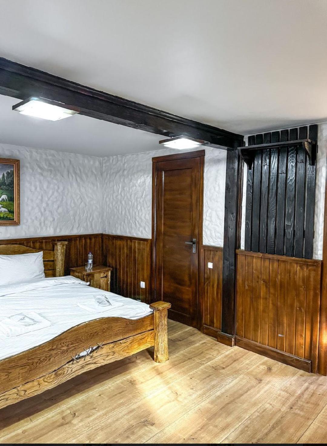 Hotel Orlyne Gnizdo Černovice Pokoj fotografie